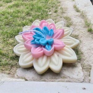 NEW | Handpoured Soy Wax Lotus Flower Candle "Good Fortune" Scent Cotton Wick